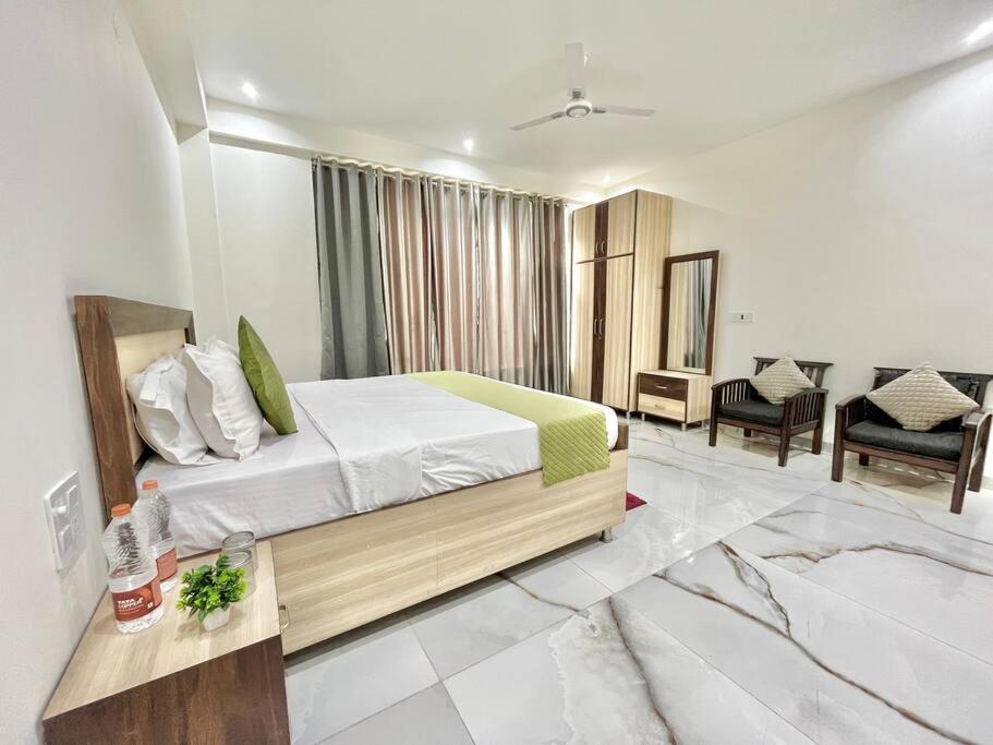 Host Jatin Kasauli Crest 7O1827O7O3 Apartment Exterior photo